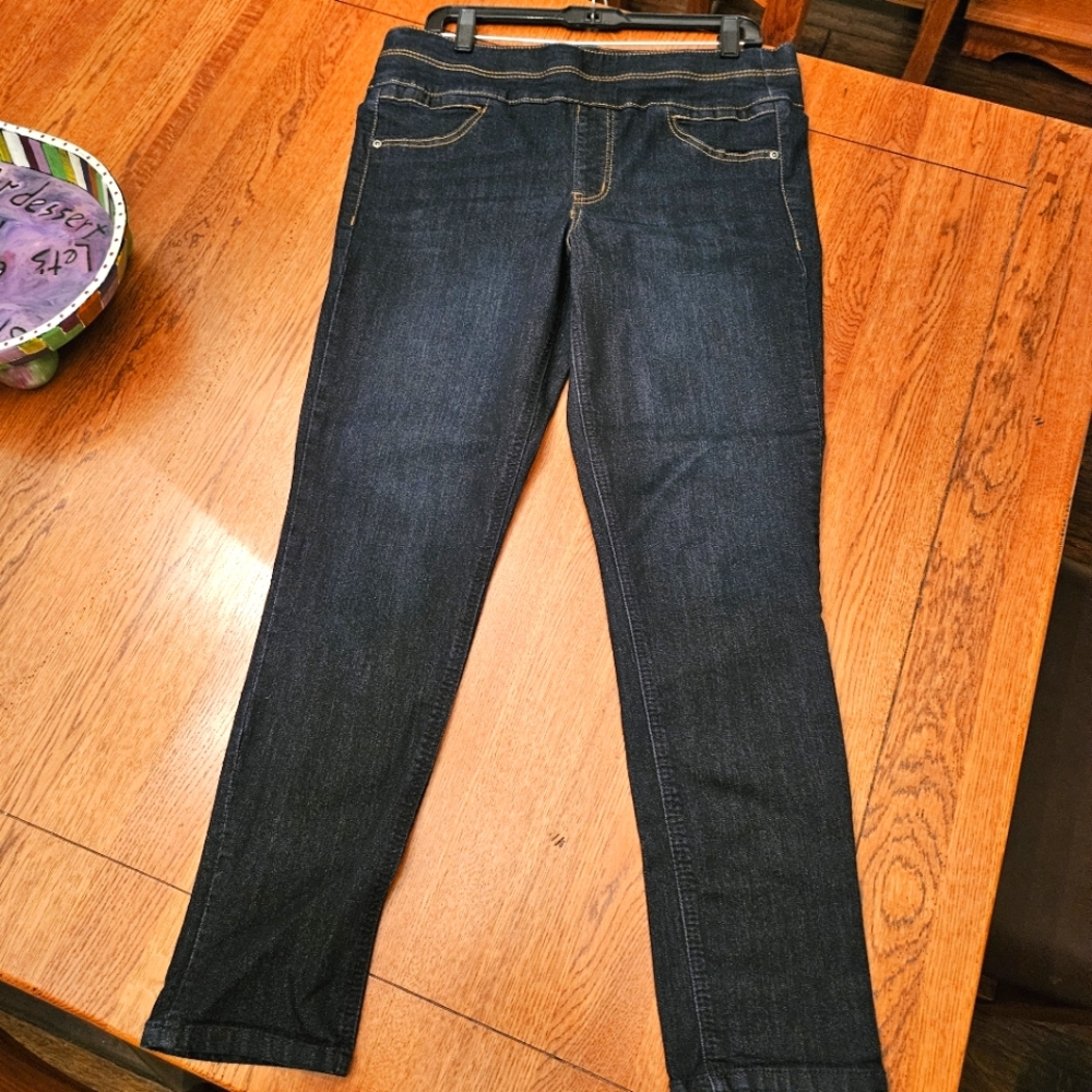 RELATIVITY Denim Blend Jegging Jeans Womens sz 10 - Great condition!